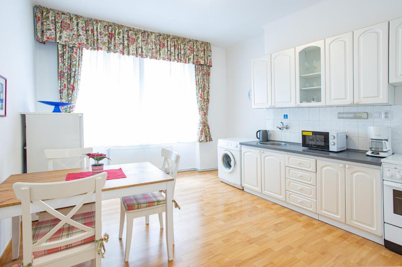 Melissa Apartments كارلوفي فاري المظهر الخارجي الصورة