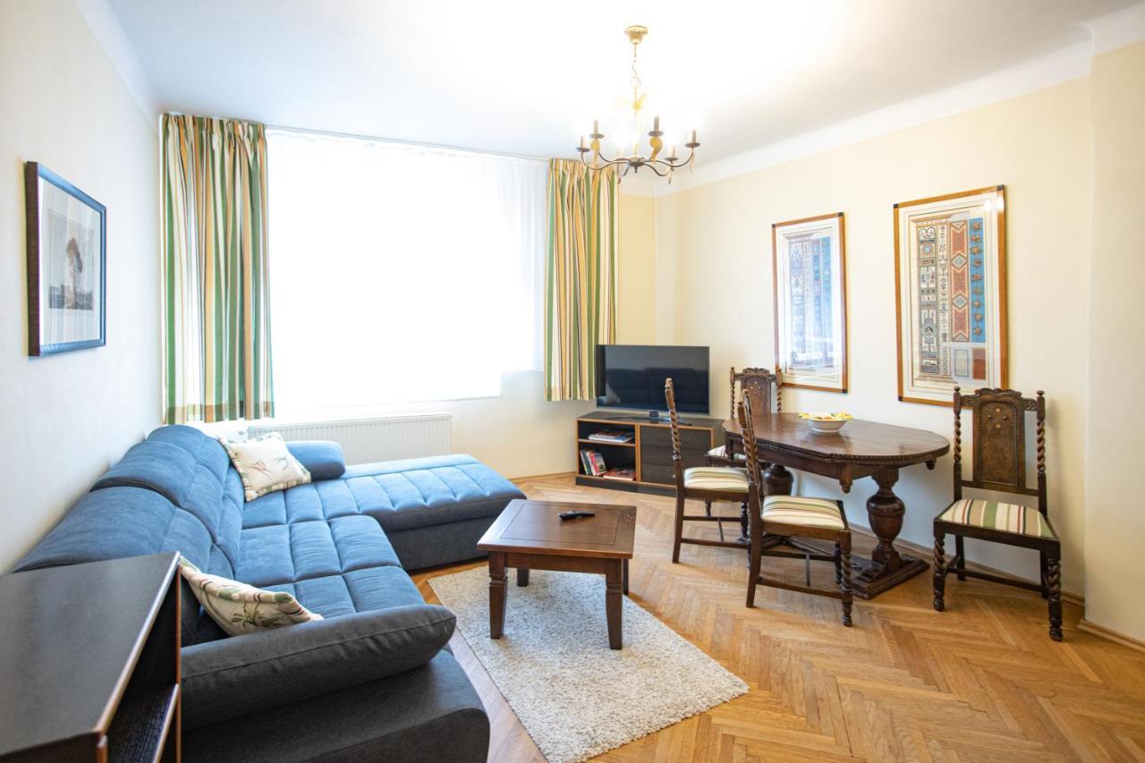 Melissa Apartments كارلوفي فاري المظهر الخارجي الصورة