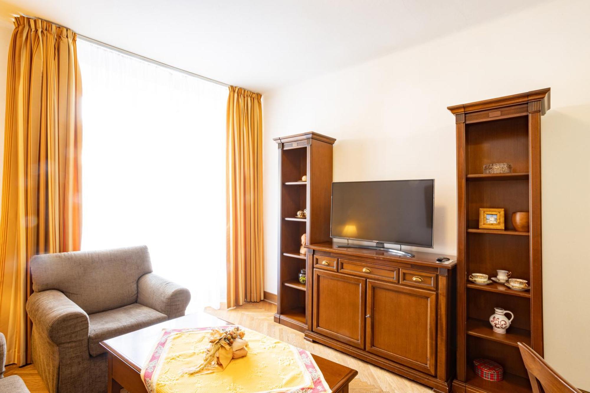 Melissa Apartments كارلوفي فاري المظهر الخارجي الصورة