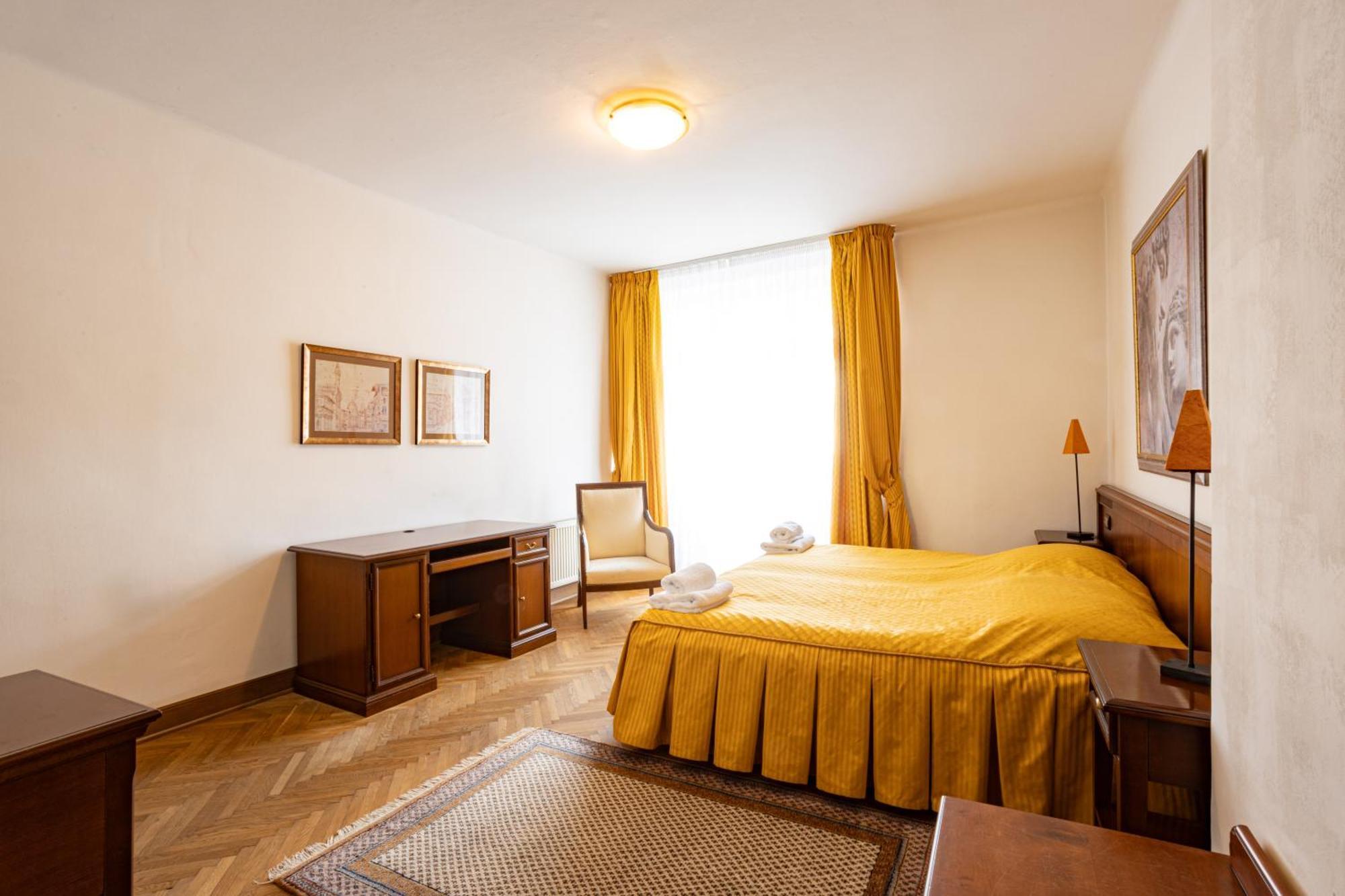 Melissa Apartments كارلوفي فاري المظهر الخارجي الصورة